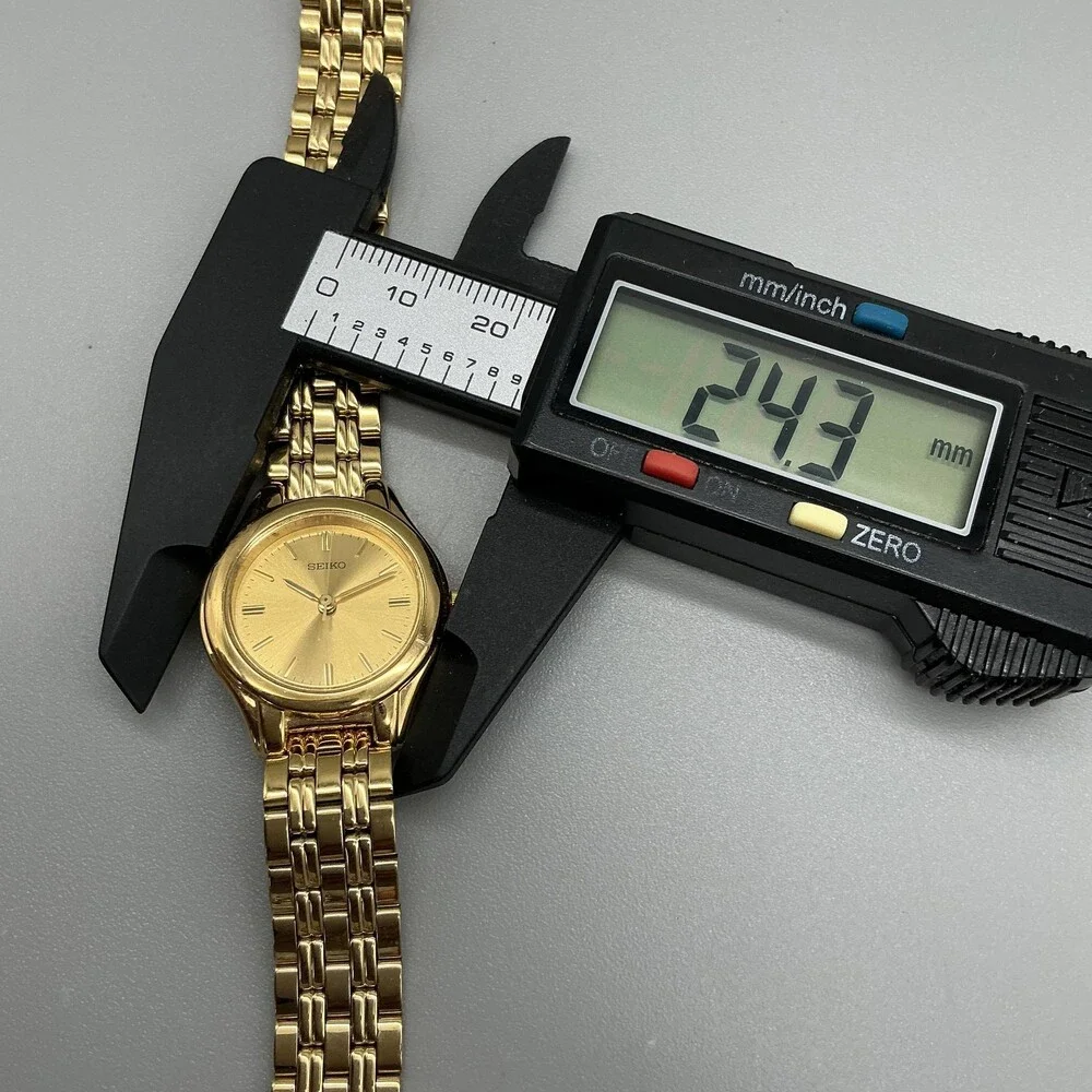Seiko Womens Watch 24mm Gold Tone Round Dial V700-2K00 New Battery 7.5